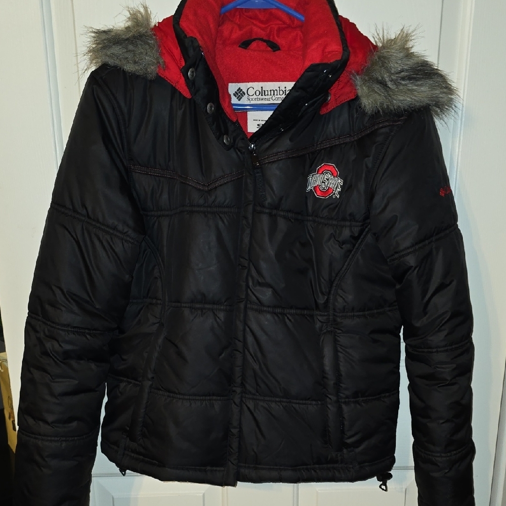 Columbia Black Puffer Jacket with Red Lining